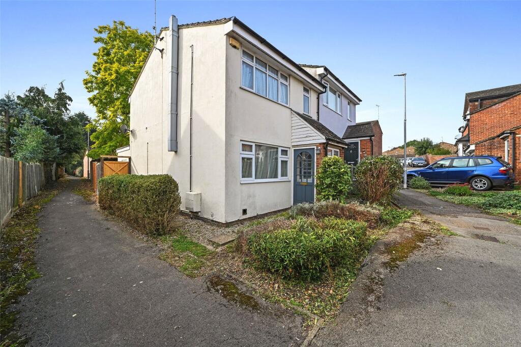 Main image of property: Pond Cross Way, Newport, Nr Saffron Walden, Essex, CB11