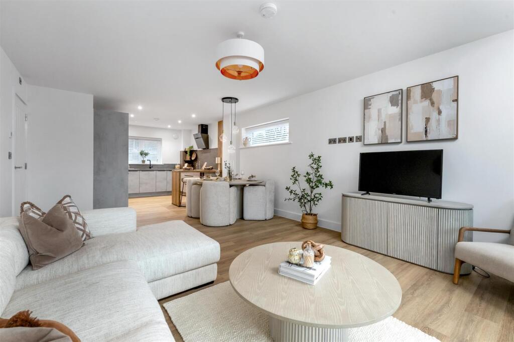 Apartment in Nottingham, Bramcote - View 4