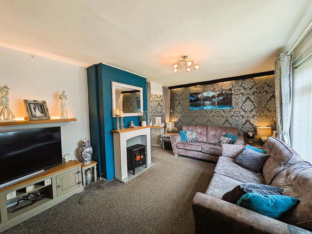 House in Oldham - View 4