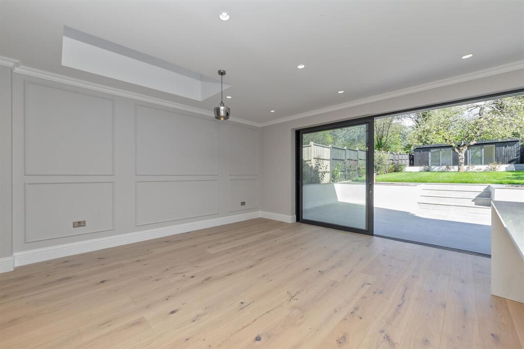 Additional image 7 of Batchwood Drive, St. Albans