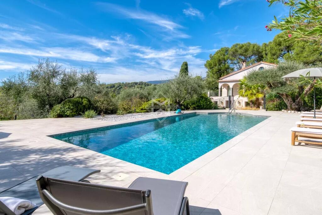Main image of property: Provence-Alps-Cote d`Azur, Alpes-Maritimes, Roquefort-Les-Pins