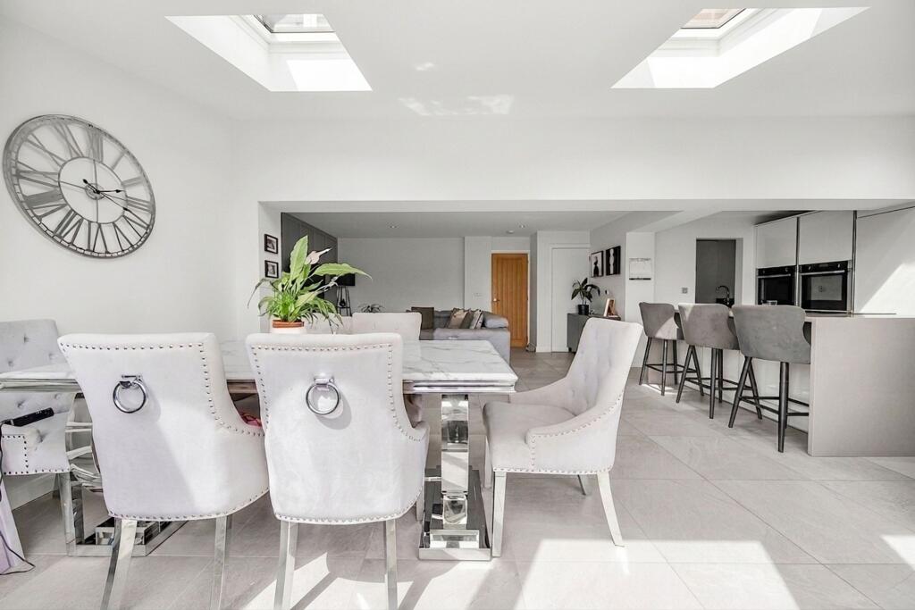 Beechwood Drive, Ormskirk, L39 photo 3