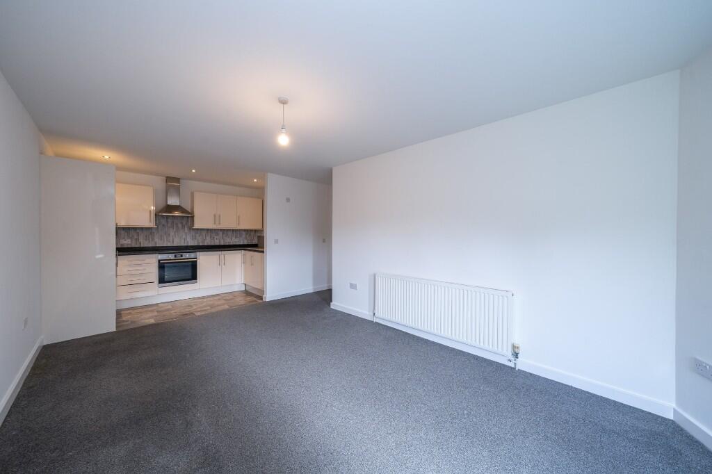 Lawn Lane, Hemel Hempstead, Hertfordshire, HP3 photo 3