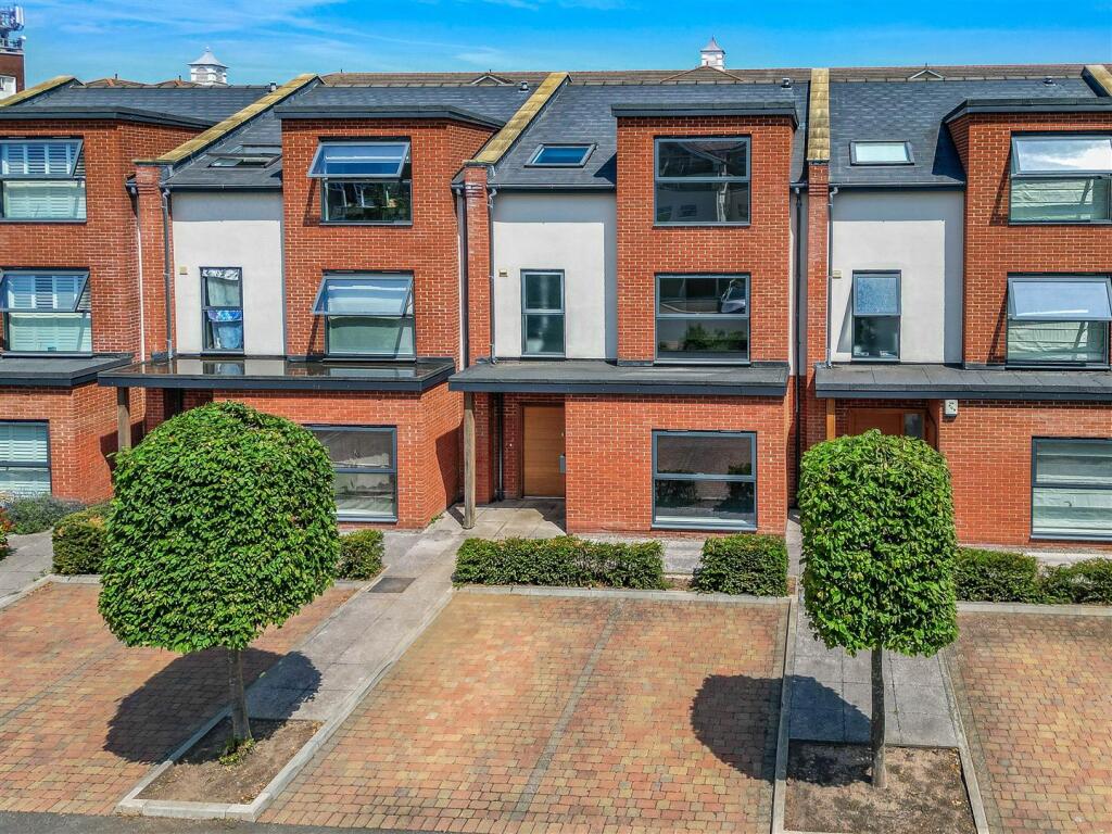 Main image of property: ST HILDAS MEWS, Chalkwell