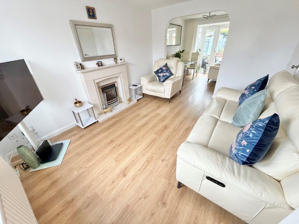 House in Ellesmere Port, Stanney Oaks - View 5