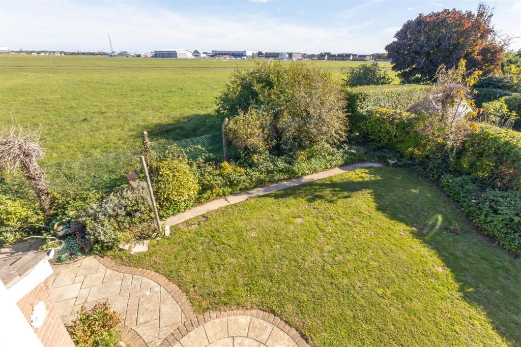 Ashton Way, Stubbington, Fareham photo 2
