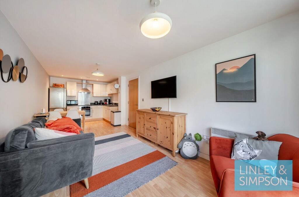 Apartment in Leeds, West Yorkshire - More