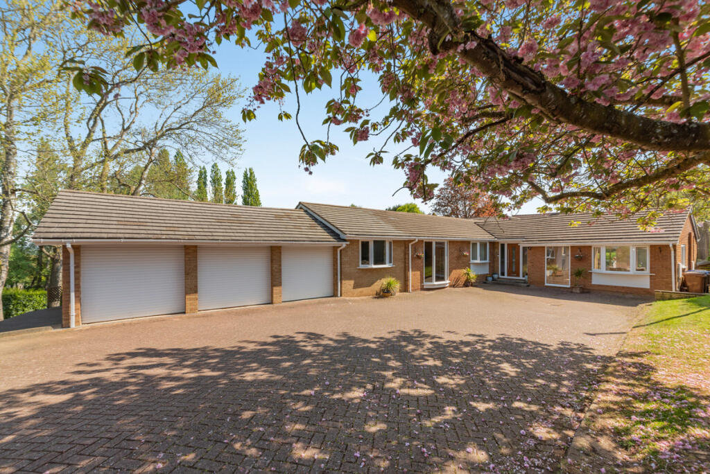 Main image of property: Coldstream Lane, Hardingstone Northampton, NN4 6DB