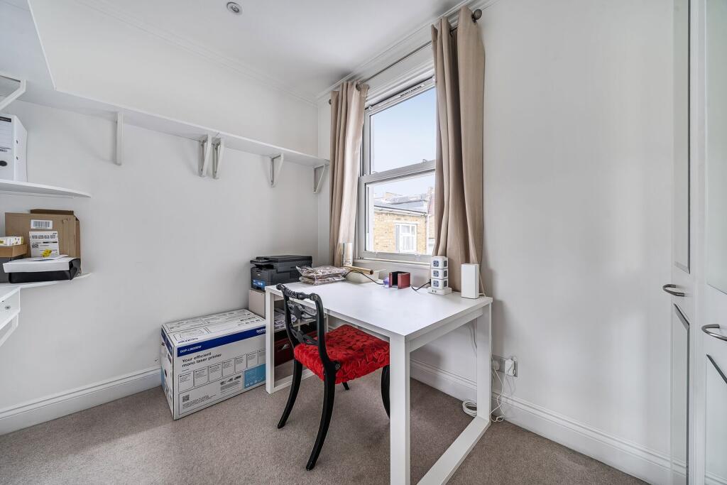 4 bedroom terraced house for rent