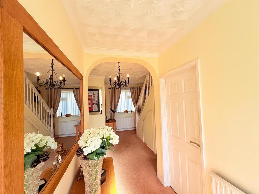 Martindale Avenue, Wimborne - View 4