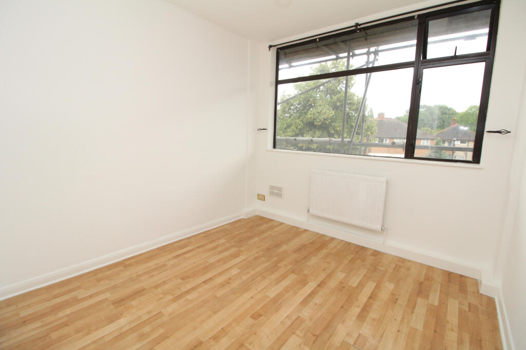 Apartment in London - View 3
