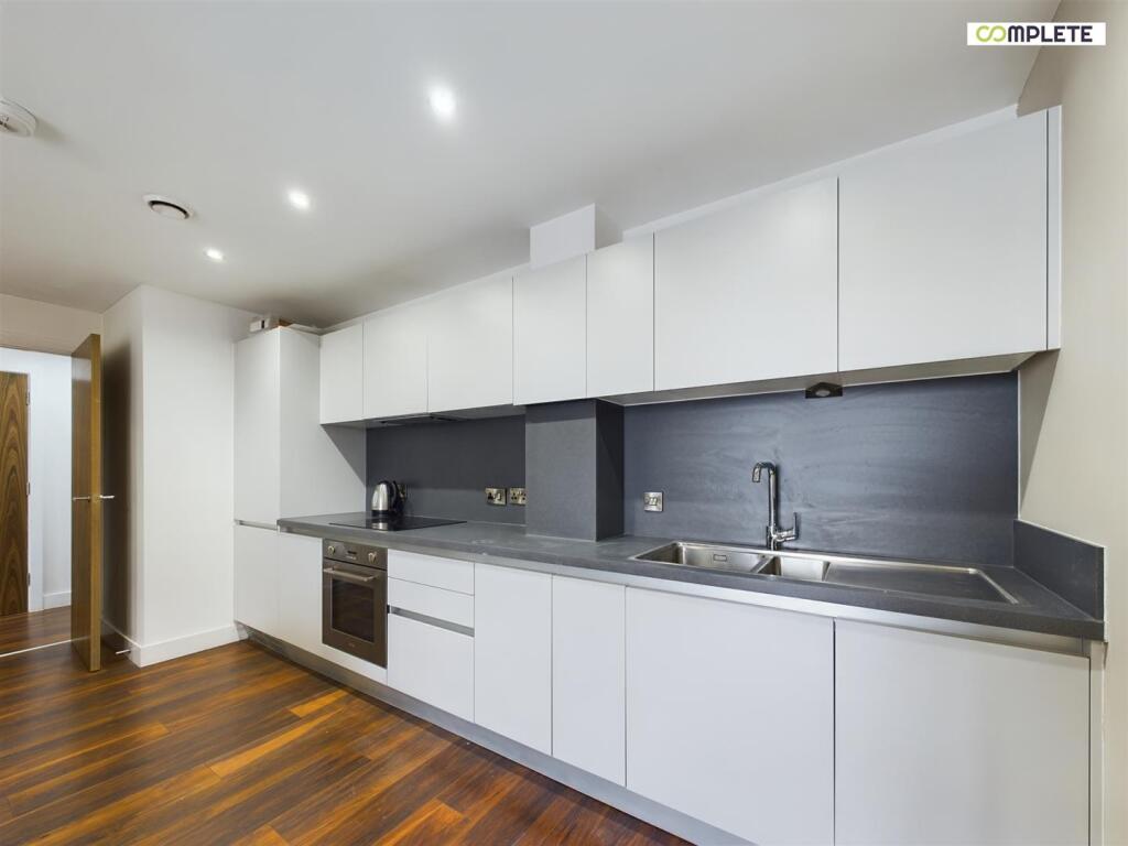 Apartment in Manchester, City Centre - More