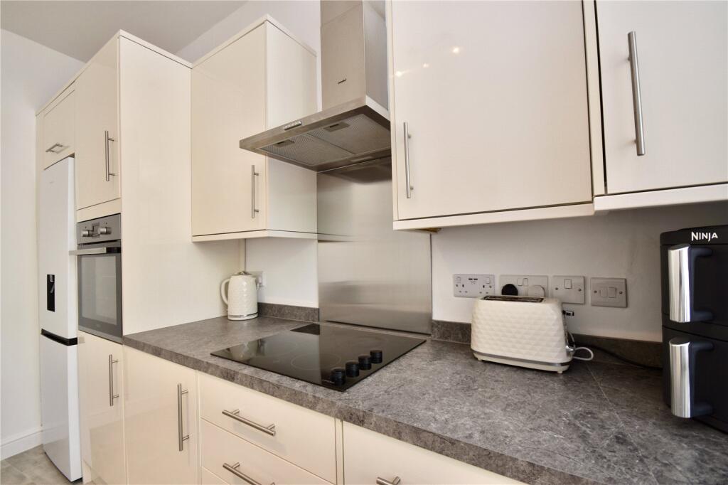 House in Oldham - View 5