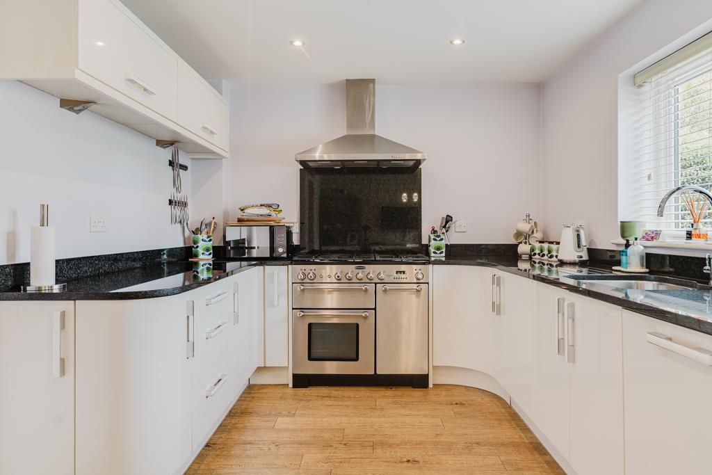 House in Northampton, Burton Latimer - View 3