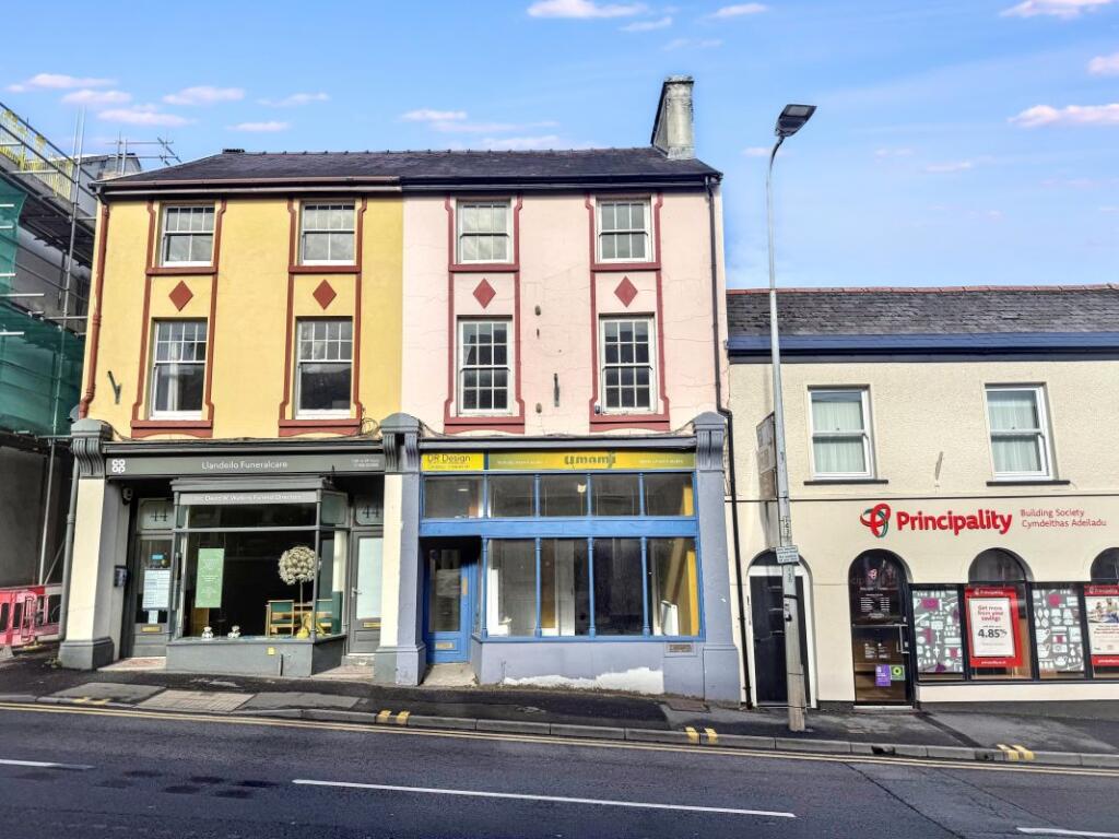 Main image of property: 42 Rhosmaen Street, Llandeilo, Dyfed, SA19 6HD
