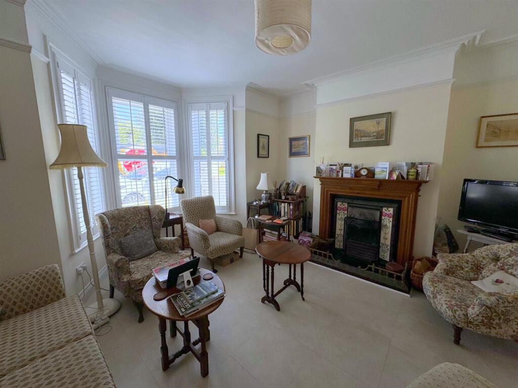 Gilbert Road, Eastbourne photo 2