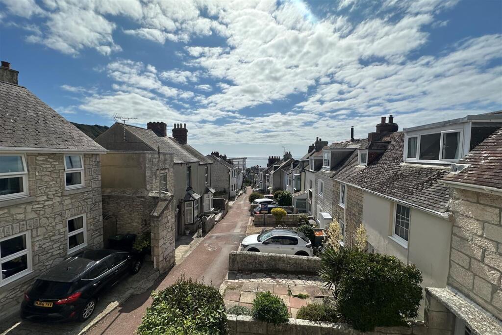 Main image of property: Fortuneswell, Portland