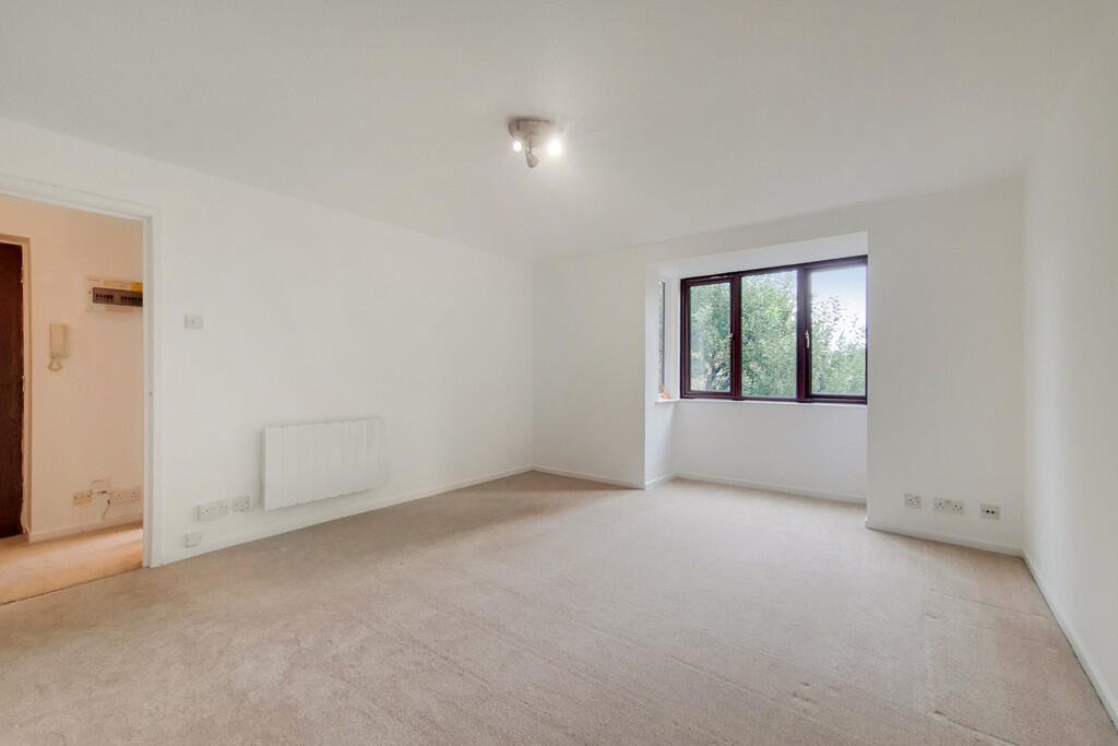 Apartment in London - View 3