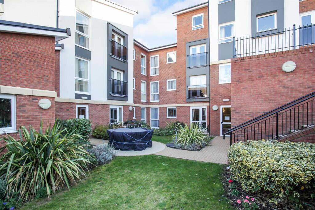 Main image of property: Elliott Court, High Street North, Dunstable