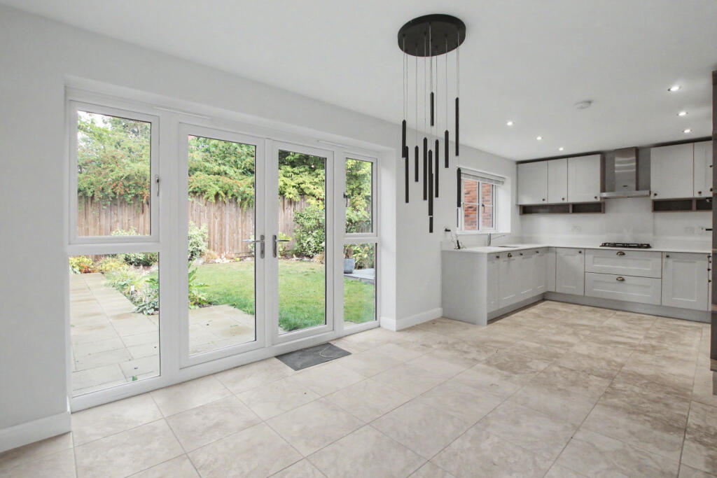 House in Derbyshire Dales, Ashbourne - View 3