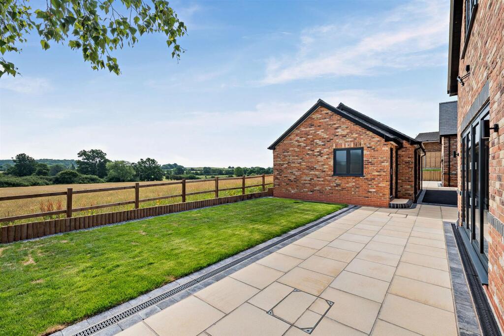 Additional image 31 of 1, Wells Cottage, Wootton Wawen, B95