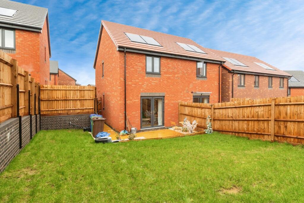 Stokesay Lane, Stafford, Staffordshire, ST16 photo 3