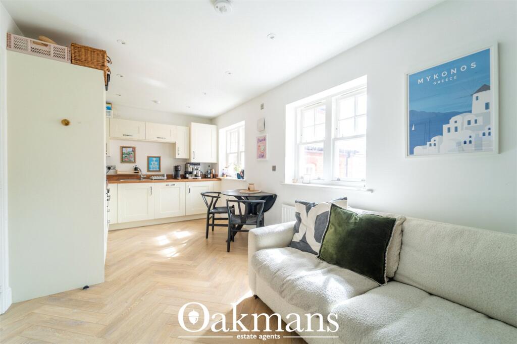Apartment in Birmingham, West Midlands - View 5