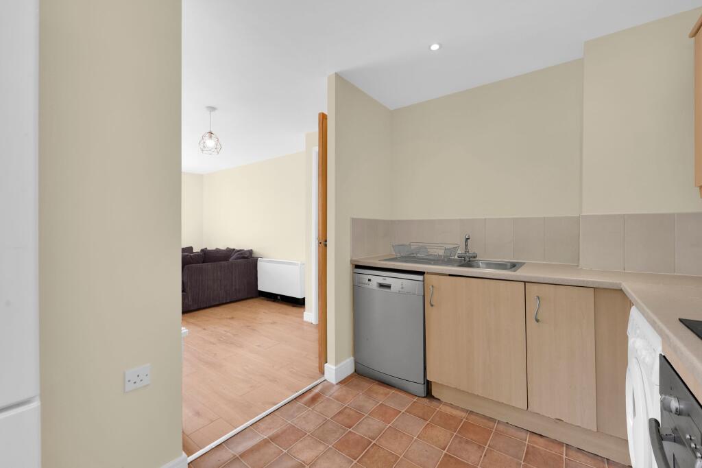 Apartment in London - View 5
