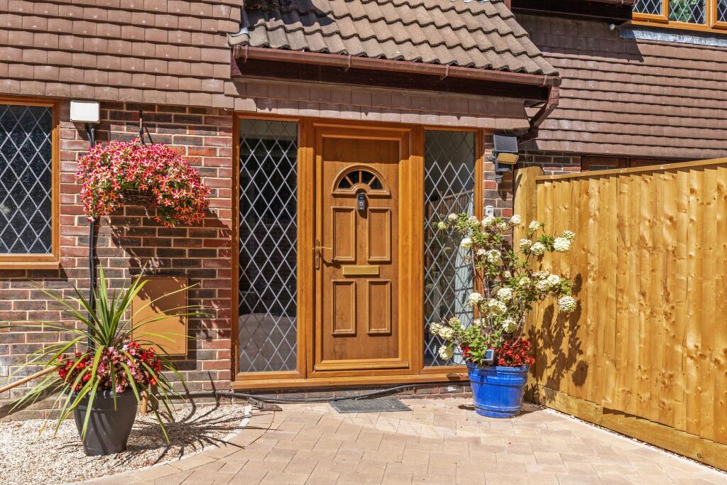 House in Winchester, Colden Common - View 5