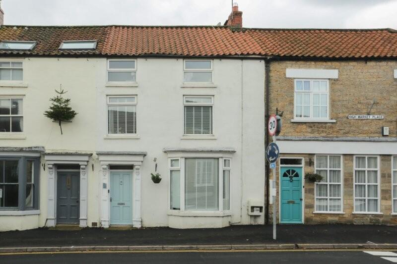 Main image of property: 21 High Market Place, Kirkbymoorside, York, YO62 6BG