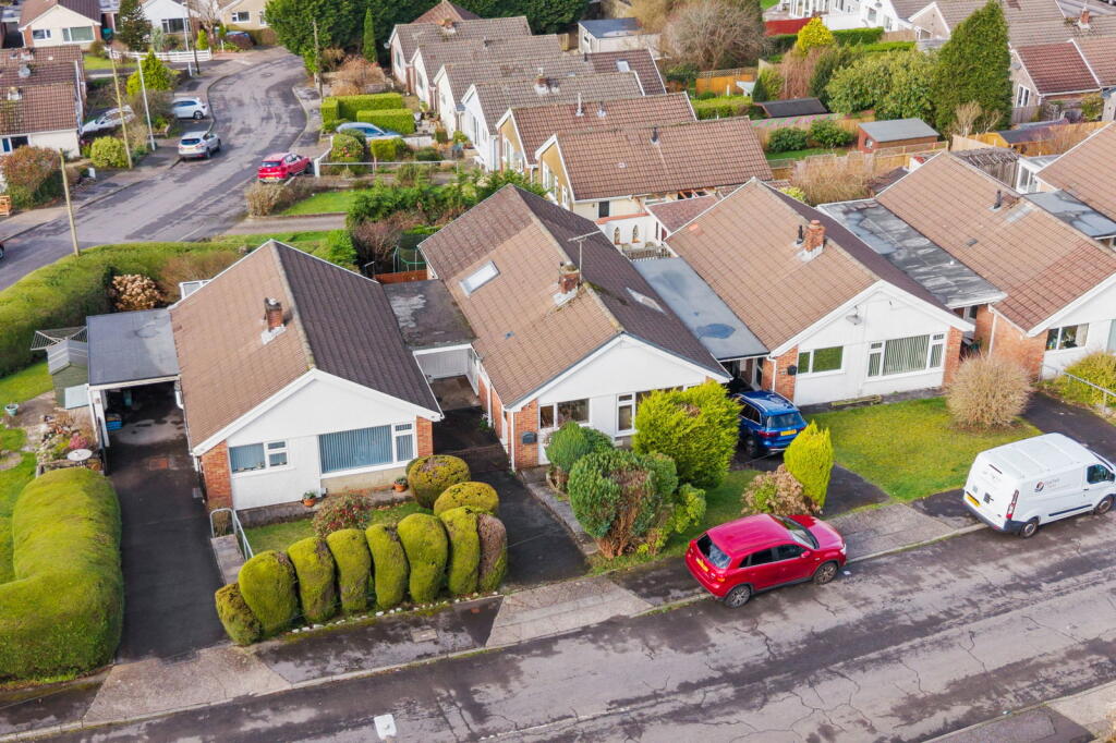 Main image of property: Yr Aran, Dunvant, Swansea, SA2 7PX