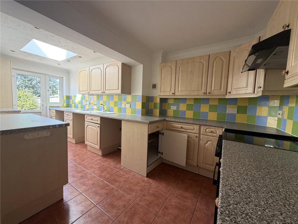 House in Yeovil, Somerset - View 4