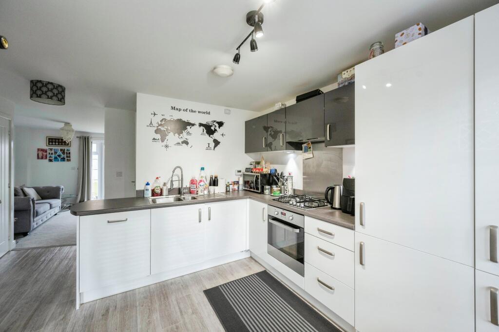 House in Doncaster - View 4