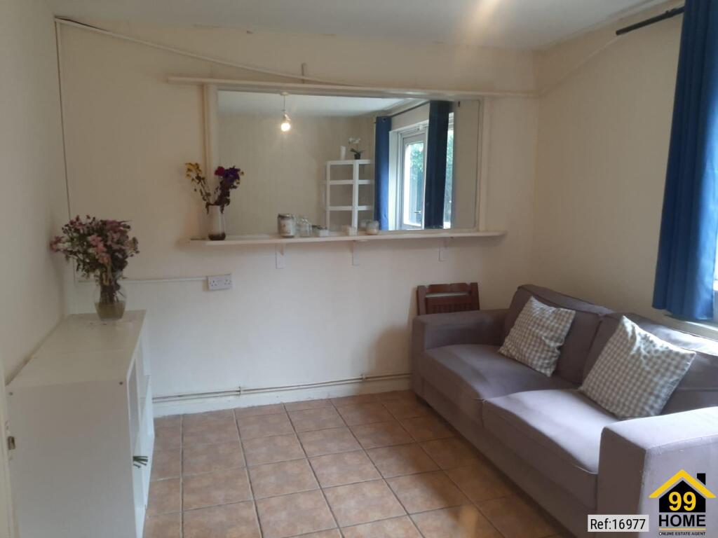 Apartment in London - View 5