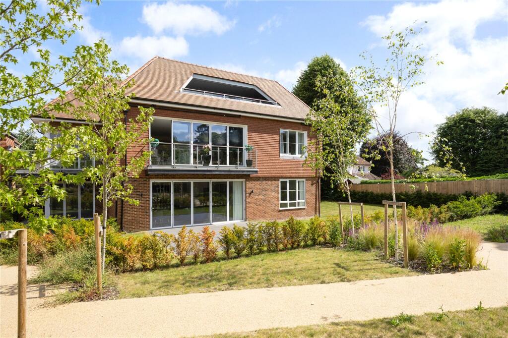 Main image of property: The Penthouse, Winscombe Court, Kingswood, Tadworth, Surrey, KT20