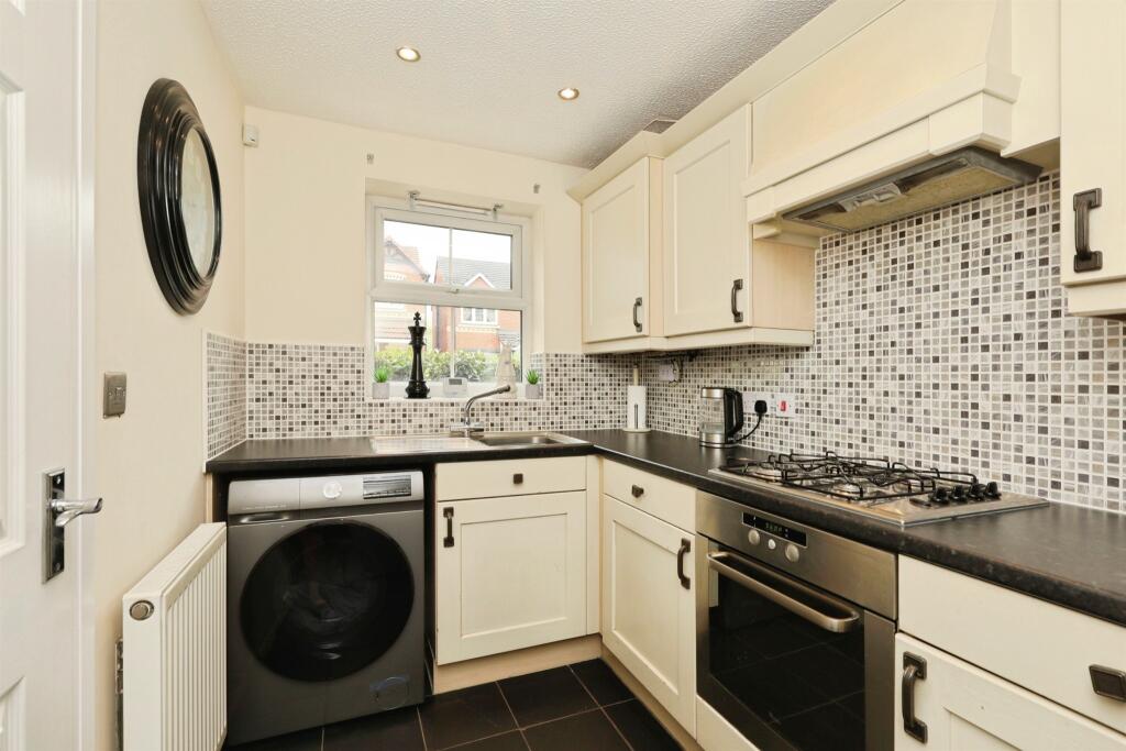 House in Doncaster - View 3