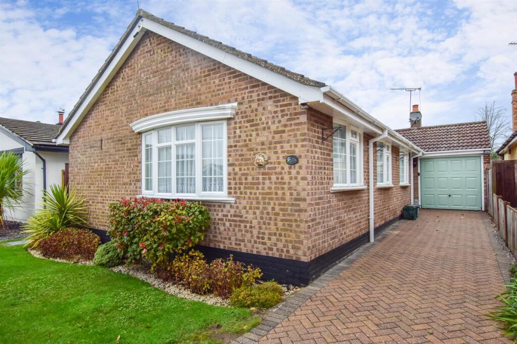 King Edwards Road, South Woodham Ferrers photo 2