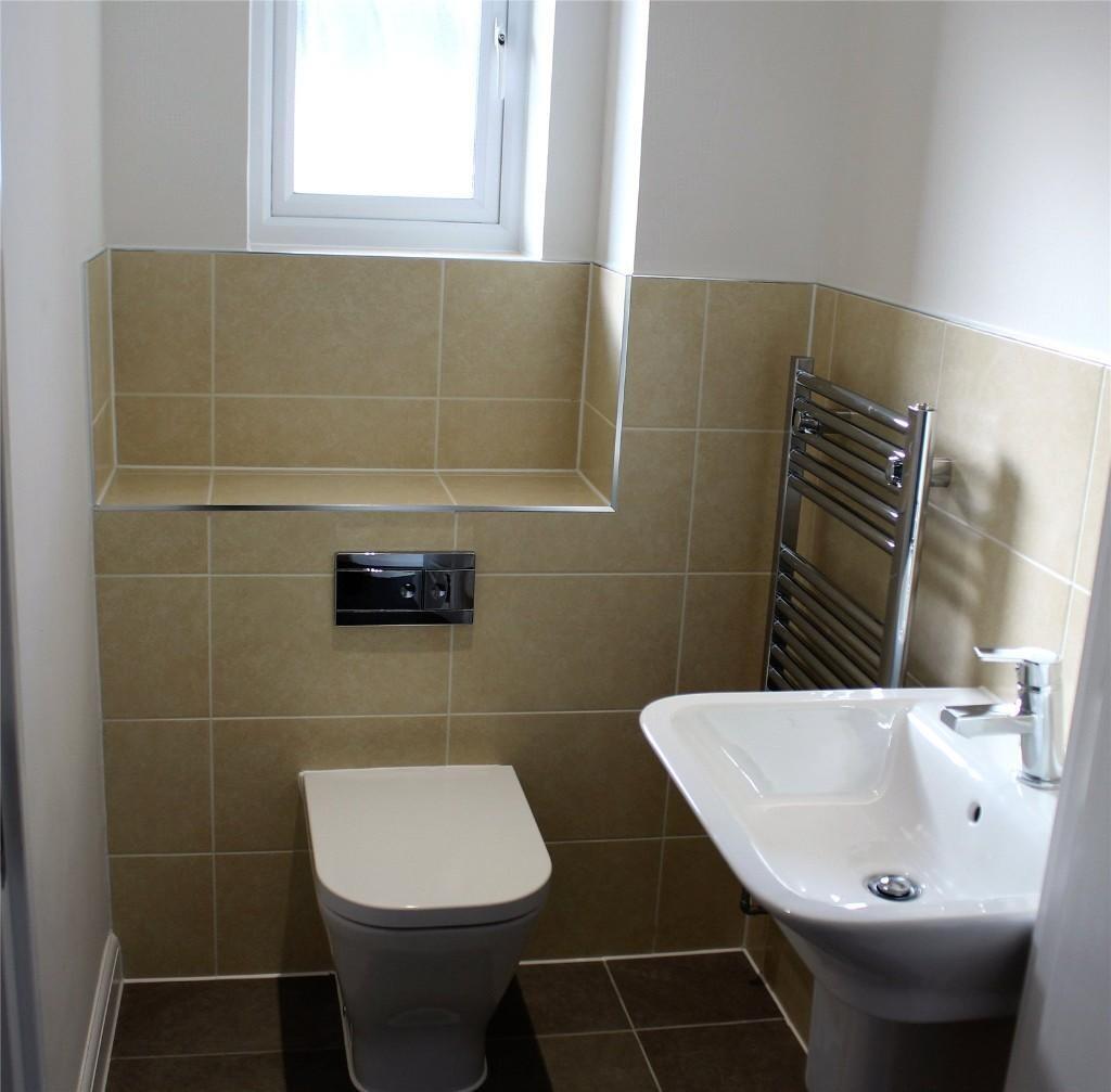 6 bedroom town house for rent