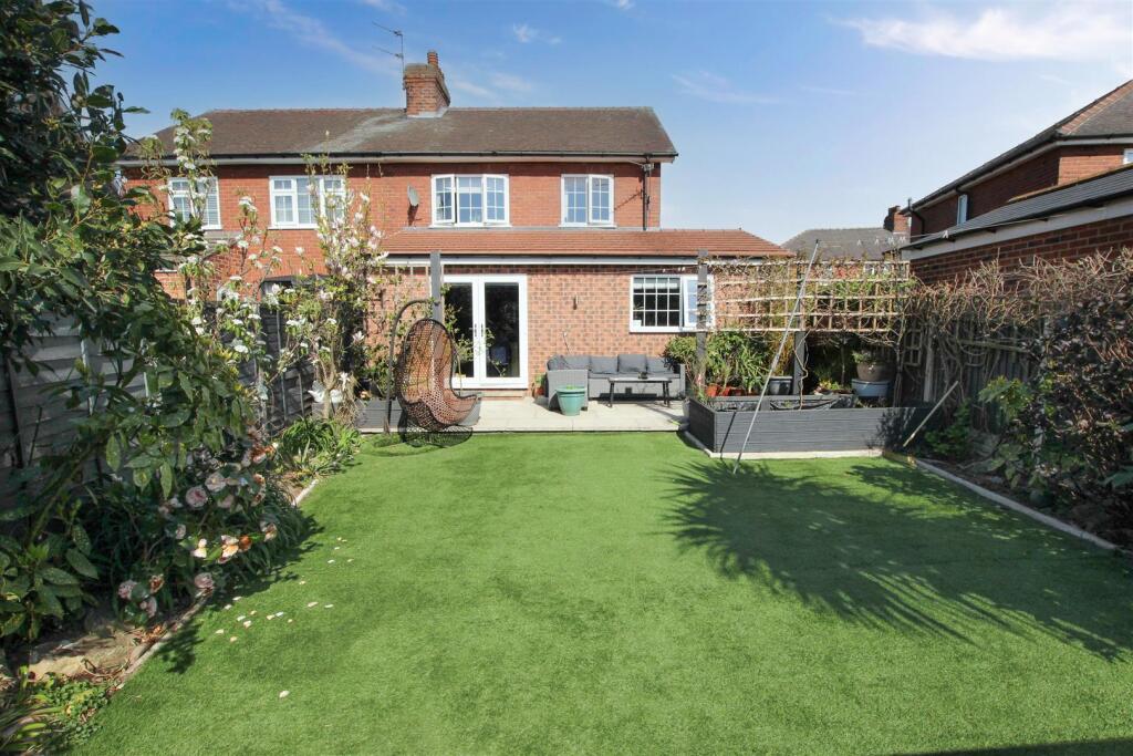 Main image of property: Clovelly Road, Edenthorpe, Doncaster