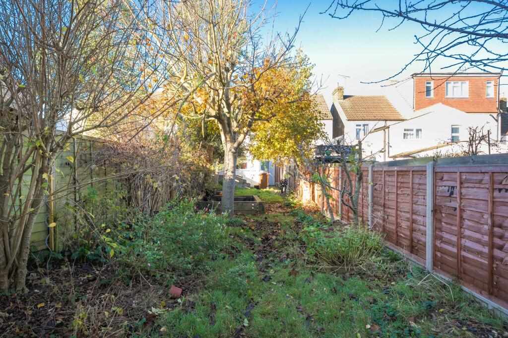 Stopford Road, Gillingham, Kent. ME7 - View 5