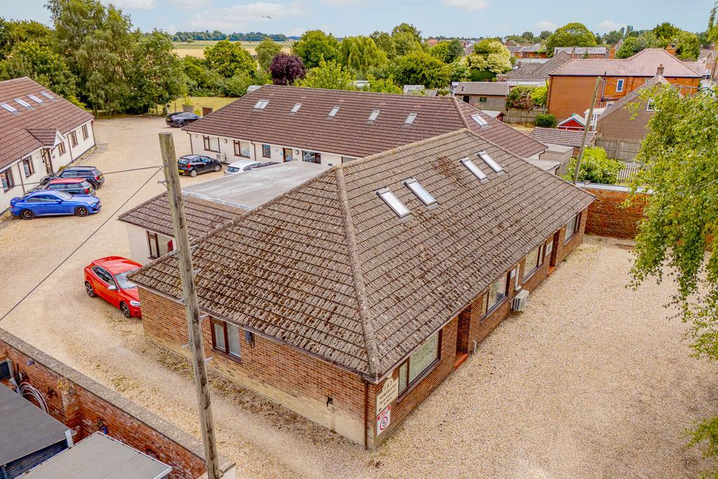 Main image of property: Swineshead, Boston