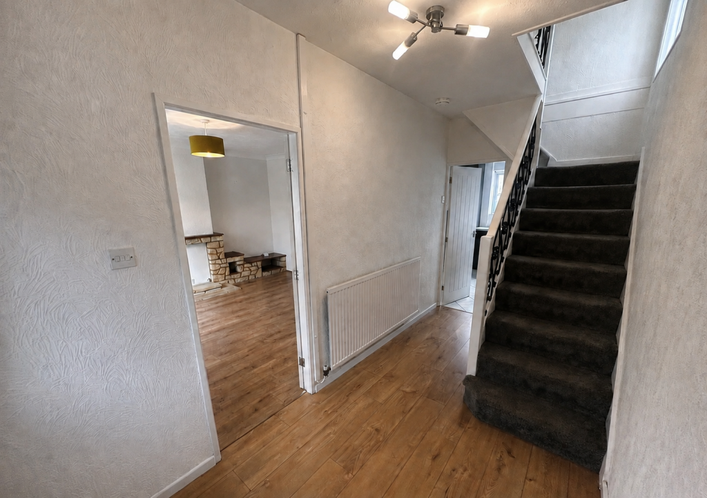 House in Northampton, North Northamptonshire - View 4