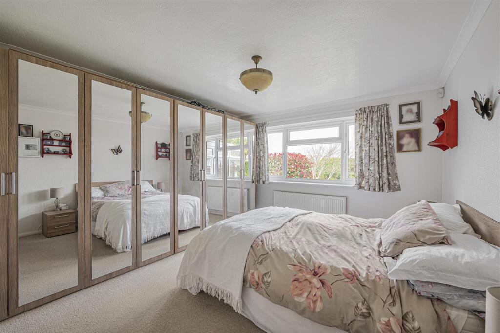 Beacon Drive, Seaford photo 5