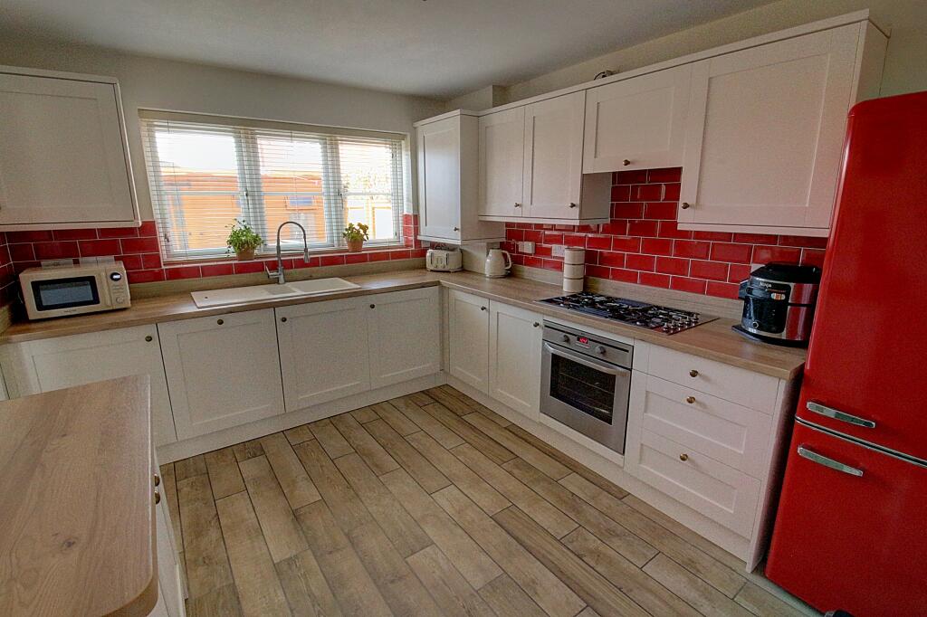 Utah Close, Hinckley, LE10 - View 2