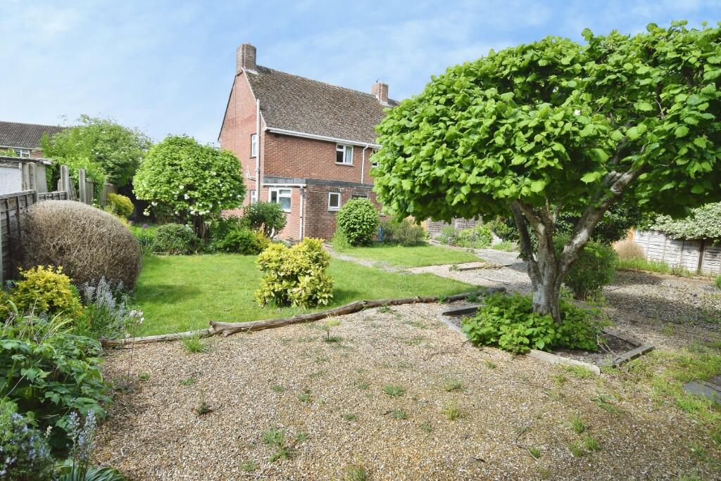James Road, Amesbury, SP4 7PZ photo 4