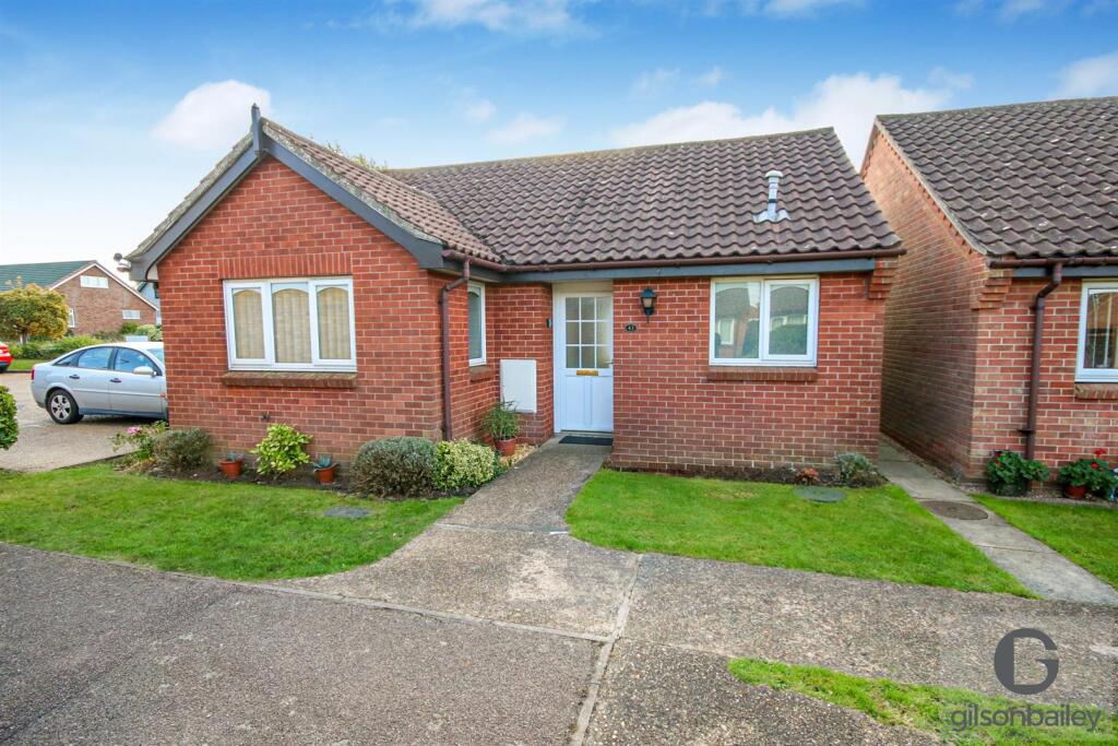 2-bed detached on Merchant Way, Hellesdon, £190,000