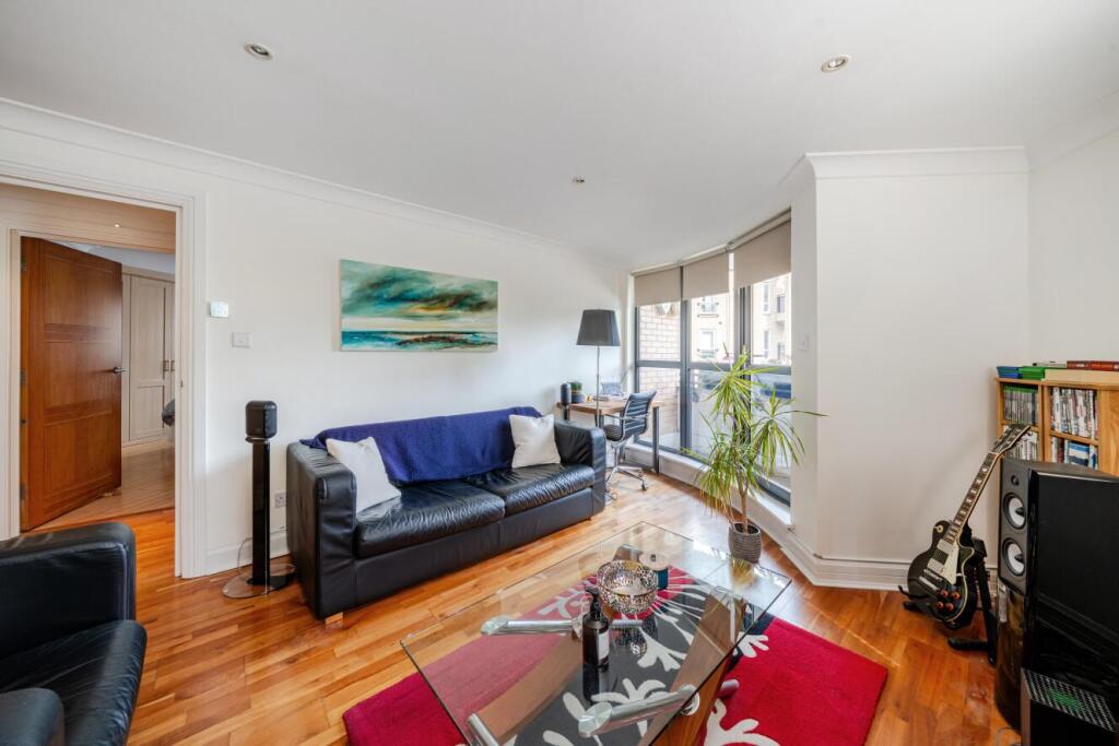 Apartment in London - More