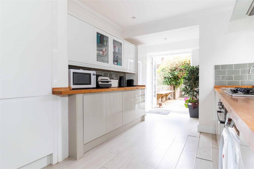 House in Worthing, West Sussex - View 3