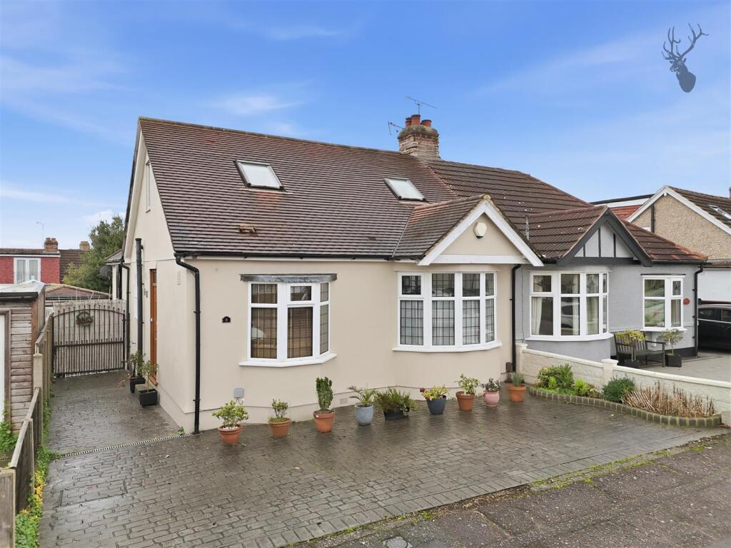 Main image of property: Hawthorn Road, Buckhurst Hill