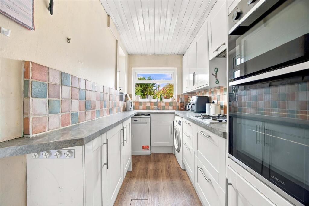 House in Southall - View 3